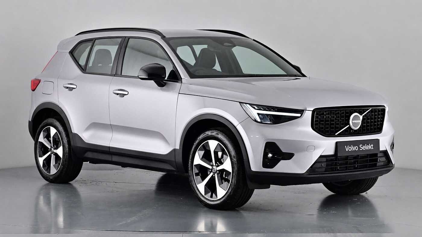 Main listing image - Volvo XC40