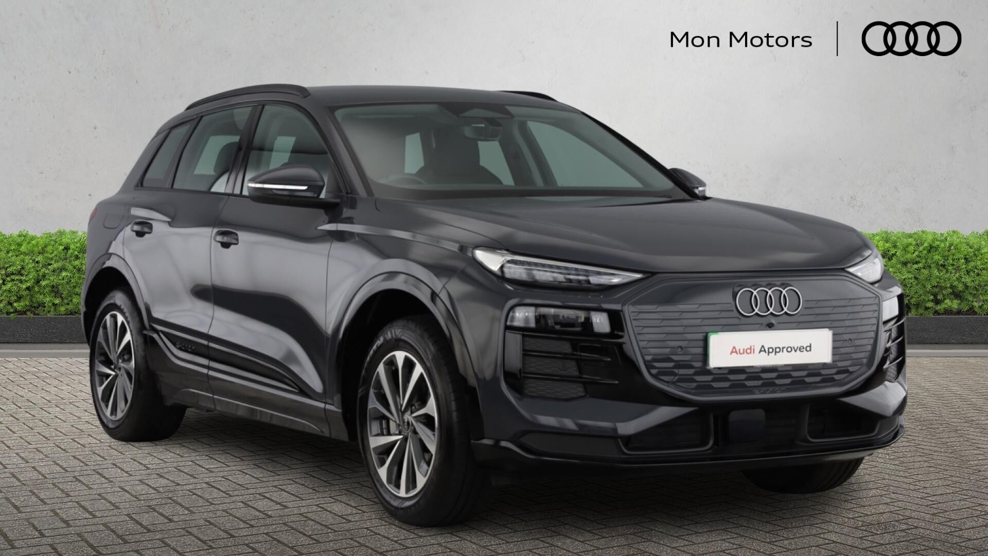 Main listing image - Audi Q6