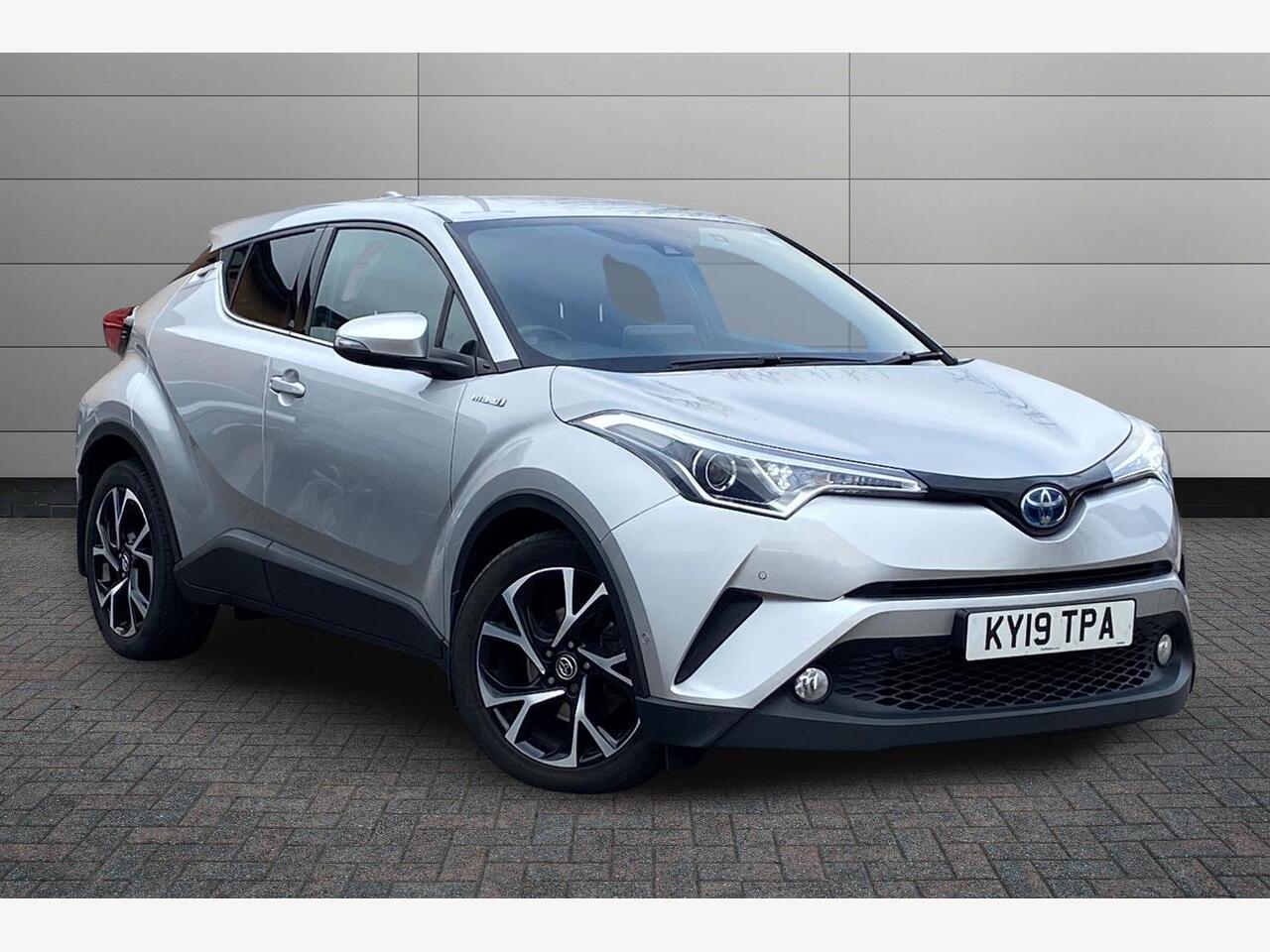 Main listing image - Toyota C-HR