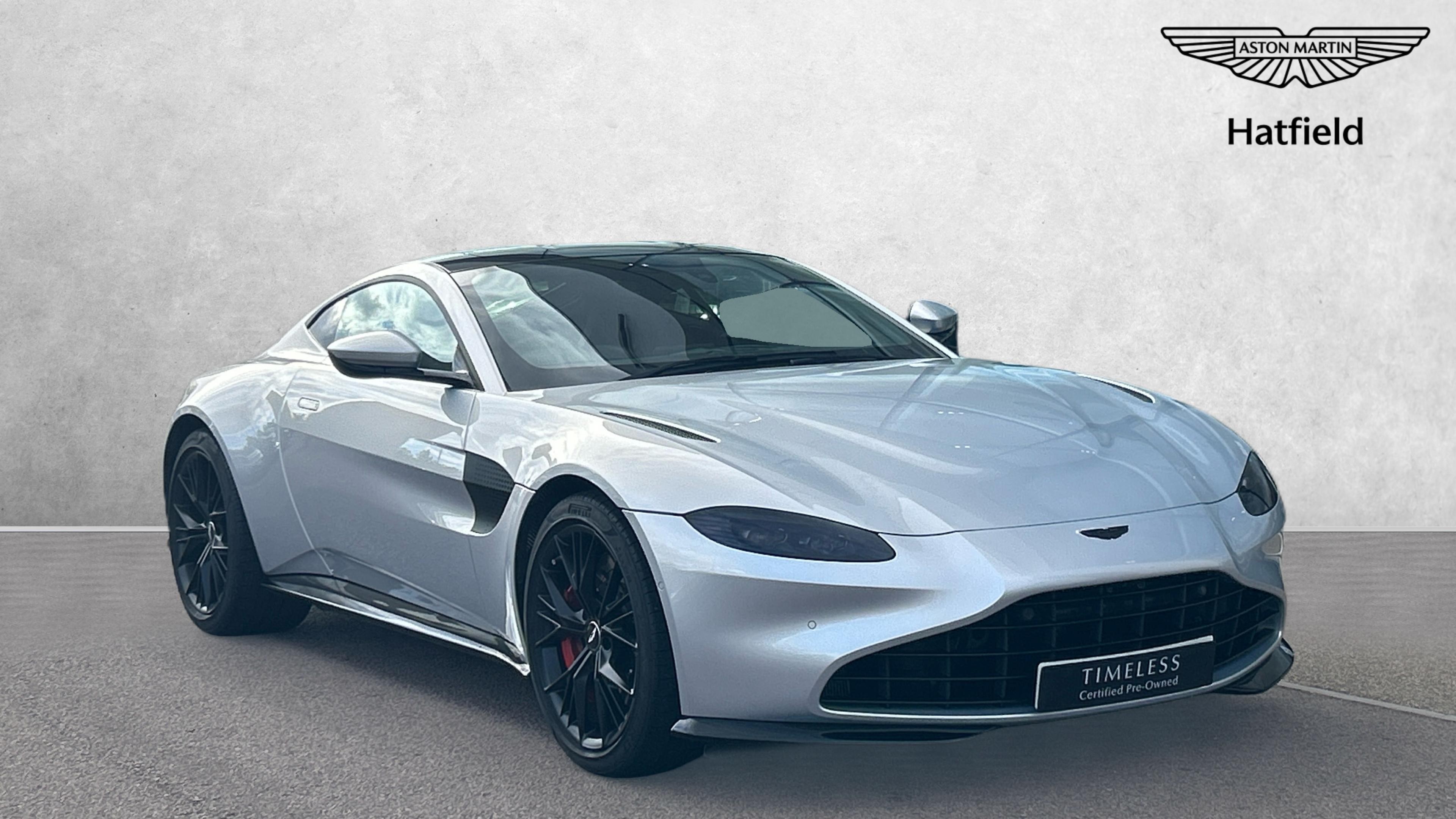Main listing image - Aston Martin Vantage