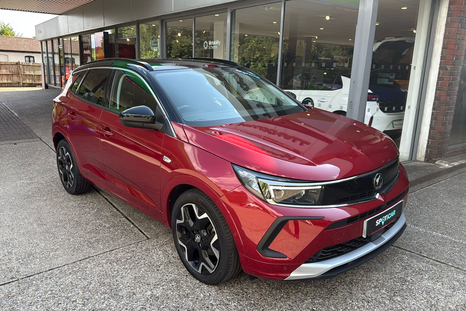 Main listing image - Vauxhall Grandland