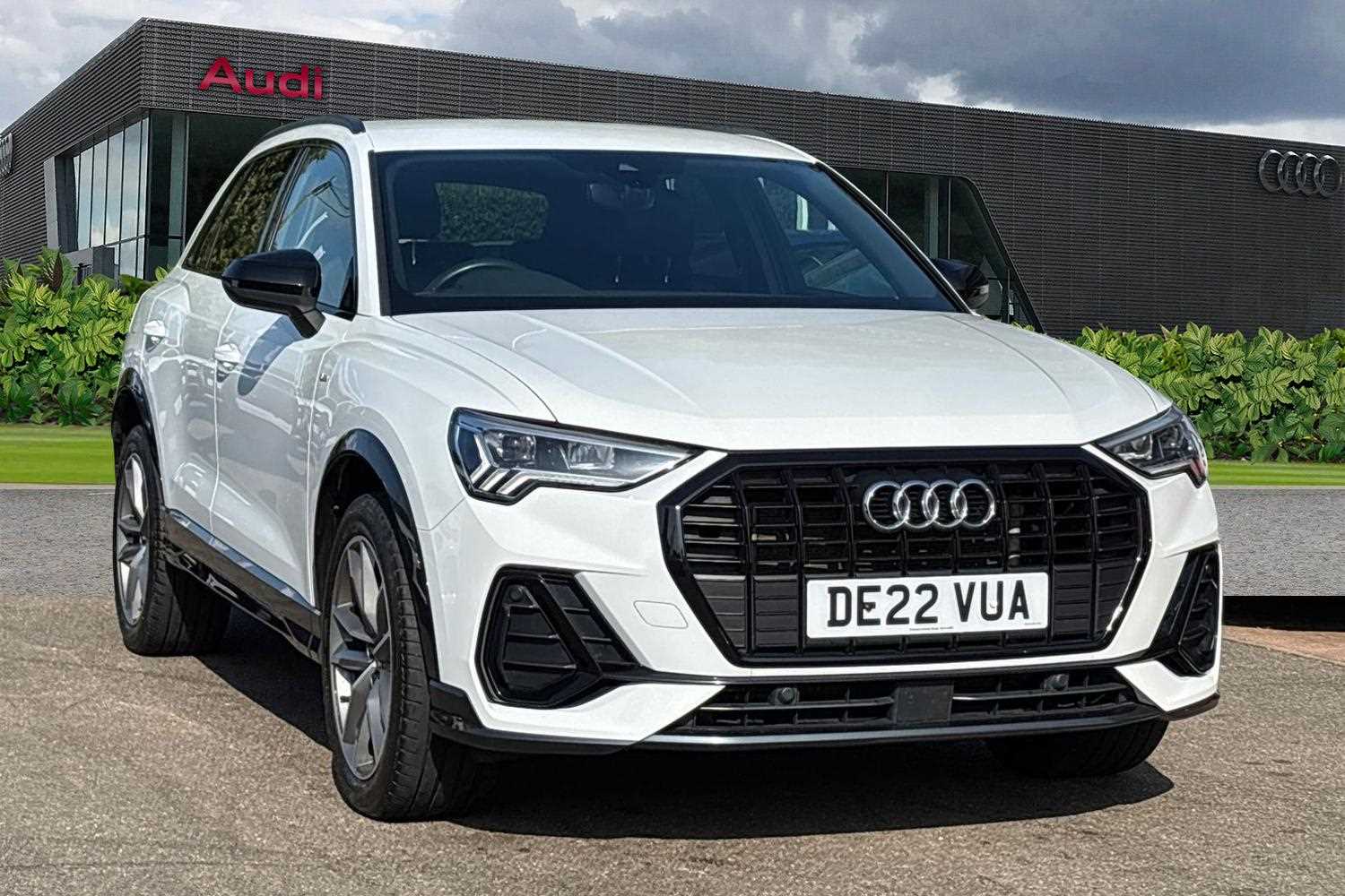 Main listing image - Audi Q3