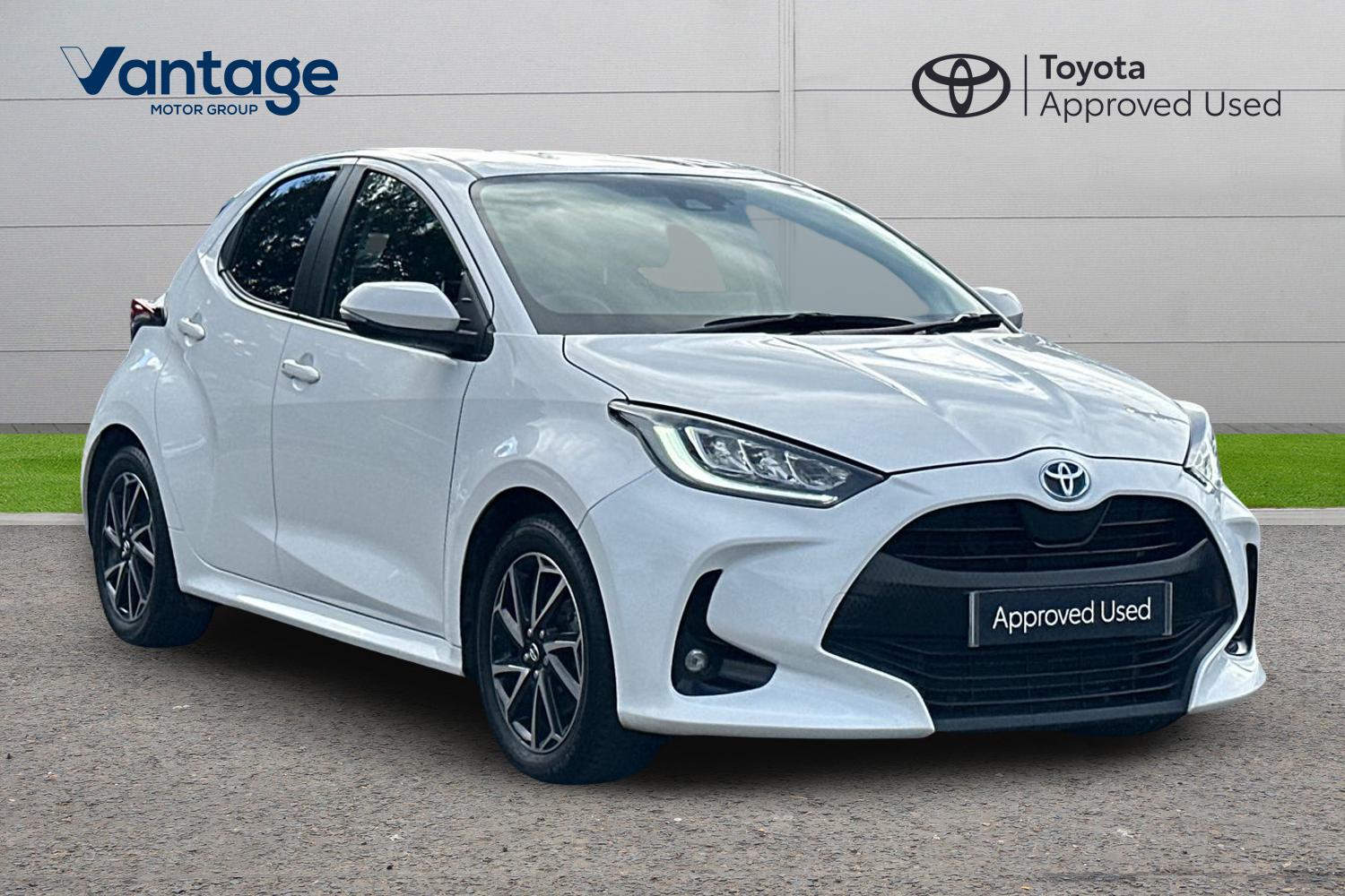 Main listing image - Toyota Yaris