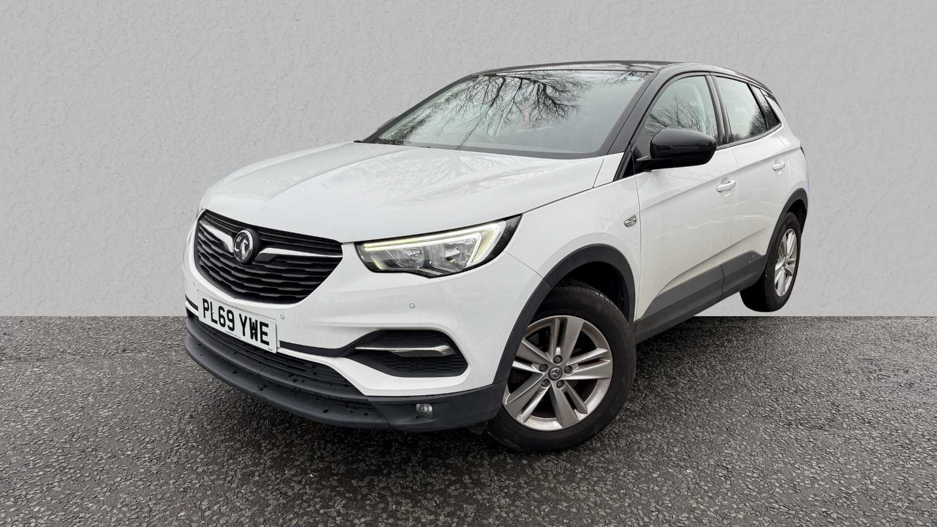 Main listing image - Vauxhall Grandland X