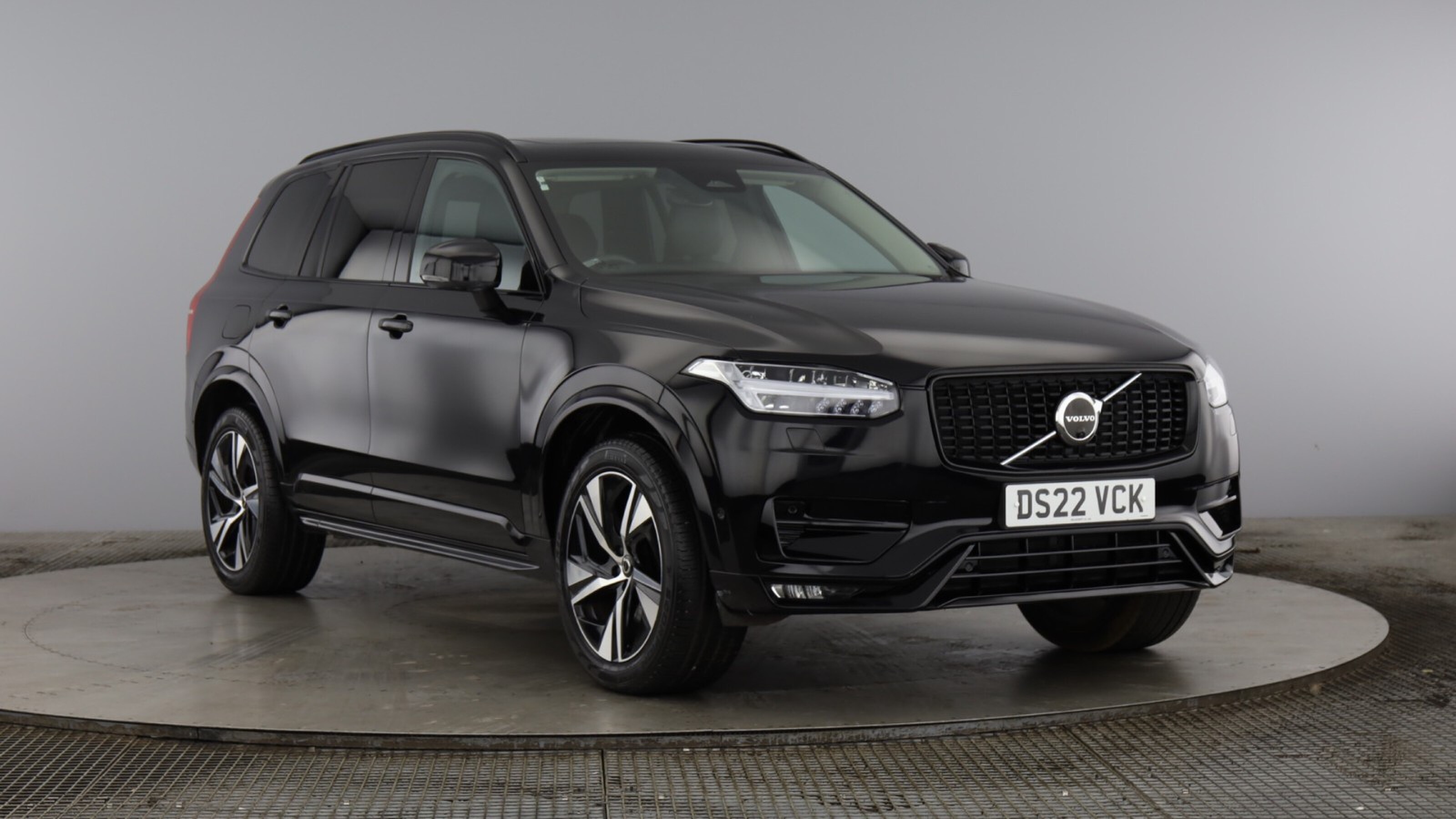 Main listing image - Volvo XC90