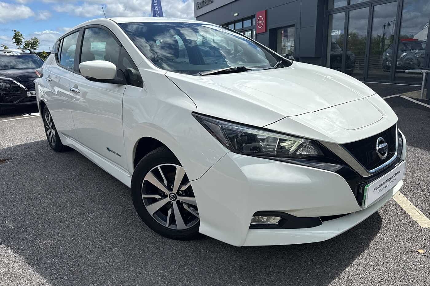 Main listing image - Nissan Leaf