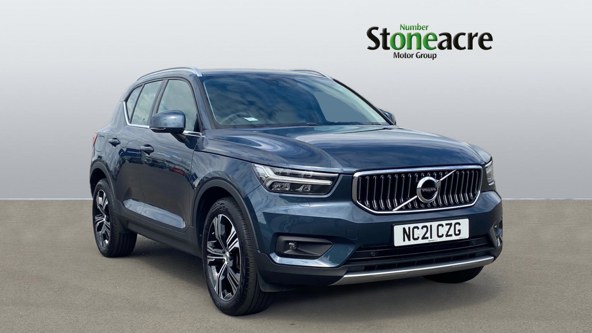 Main listing image - Volvo XC40