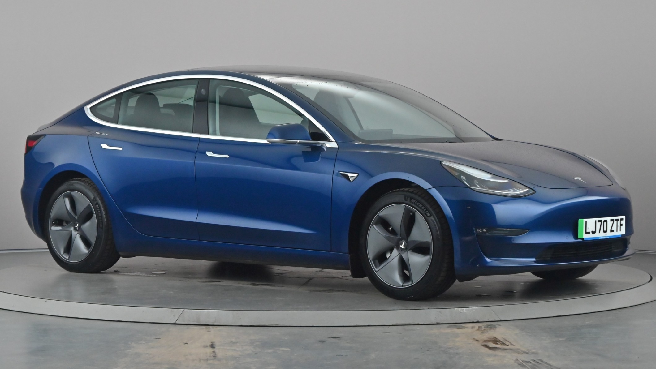 Main listing image - Tesla Model 3