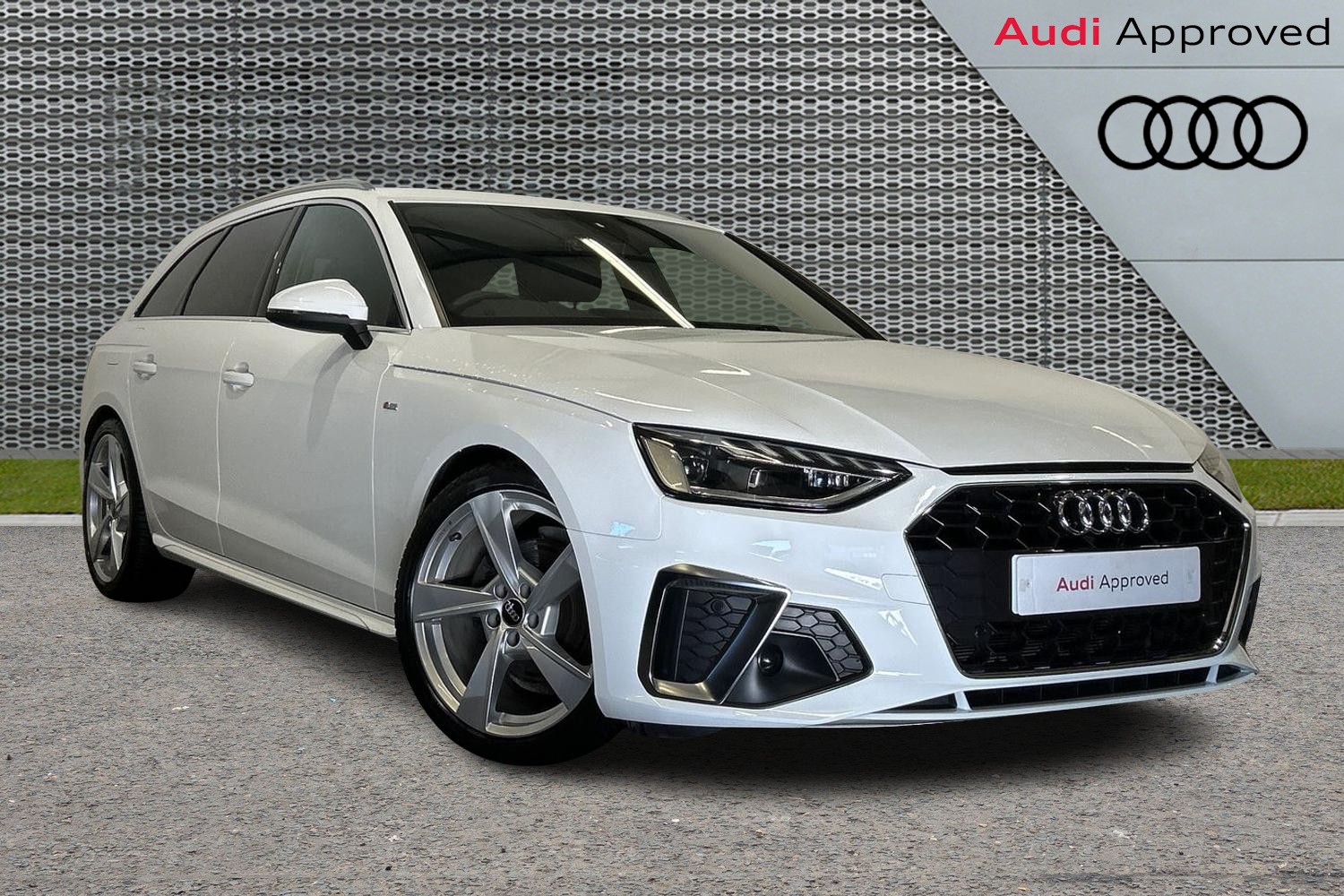 Main listing image - Audi A4 Avant