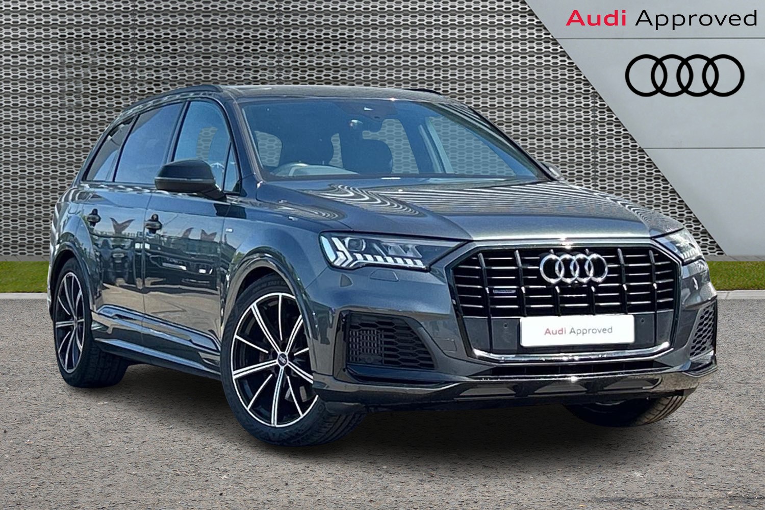 Main listing image - Audi Q7