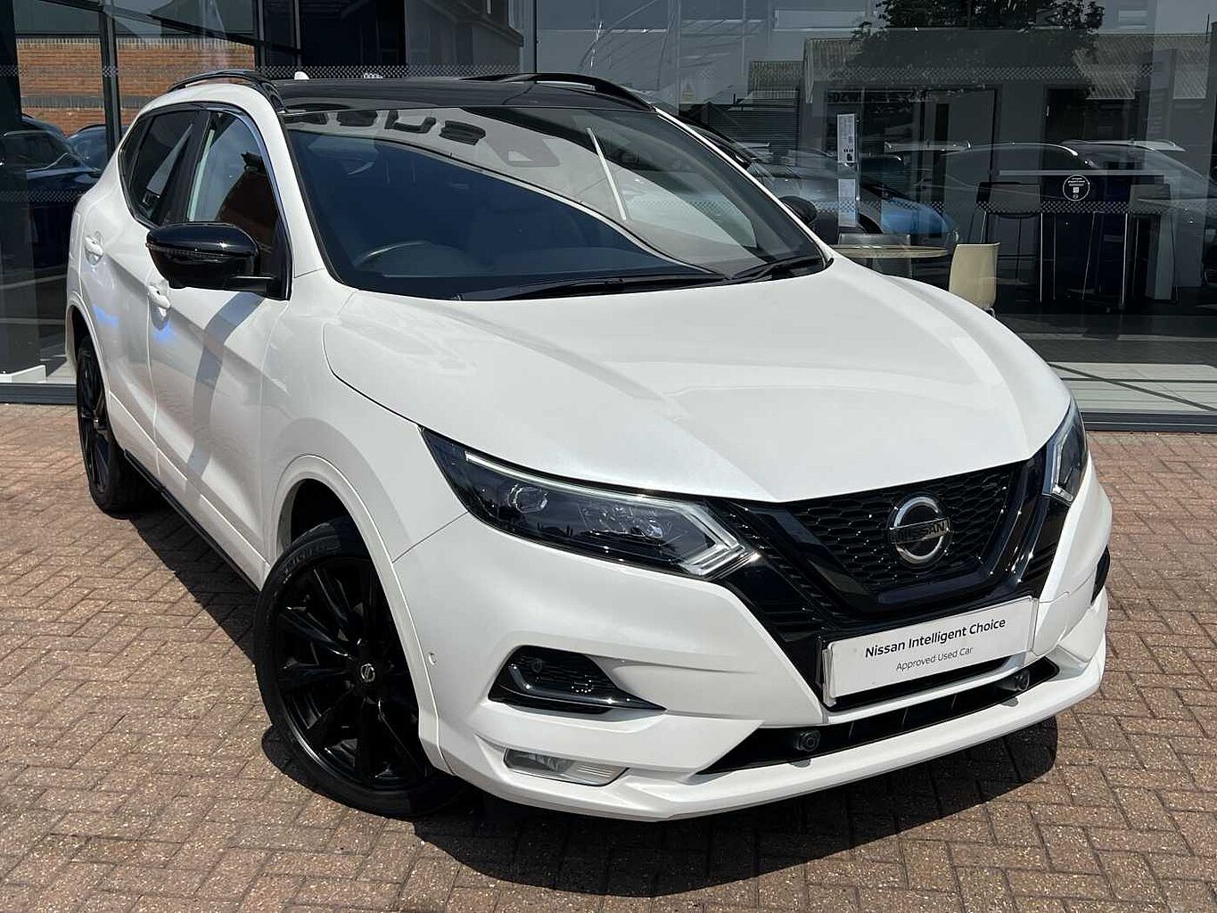 Main listing image - Nissan Qashqai