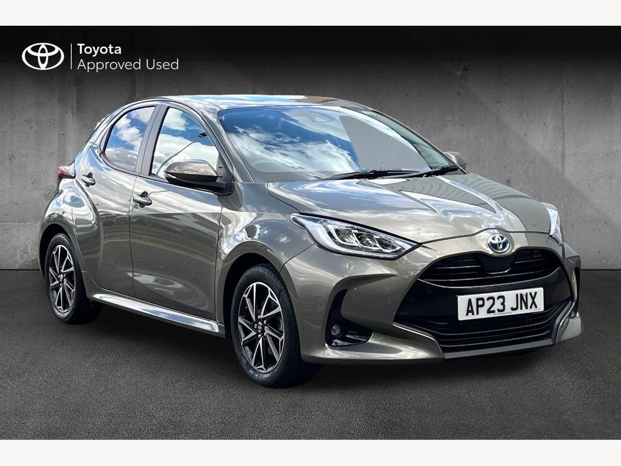 Main listing image - Toyota Yaris
