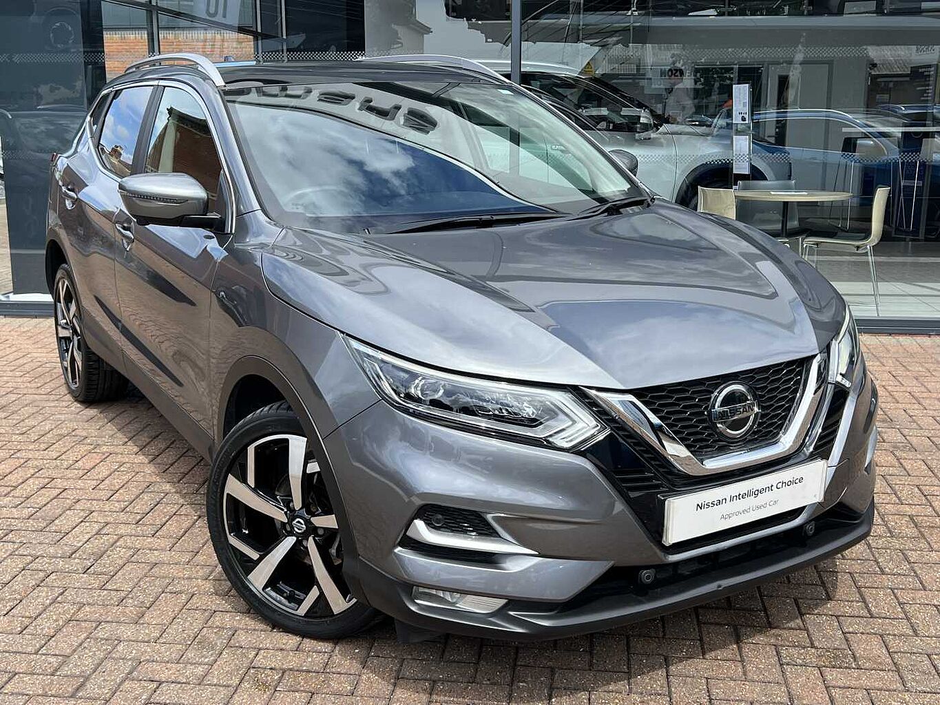Main listing image - Nissan Qashqai