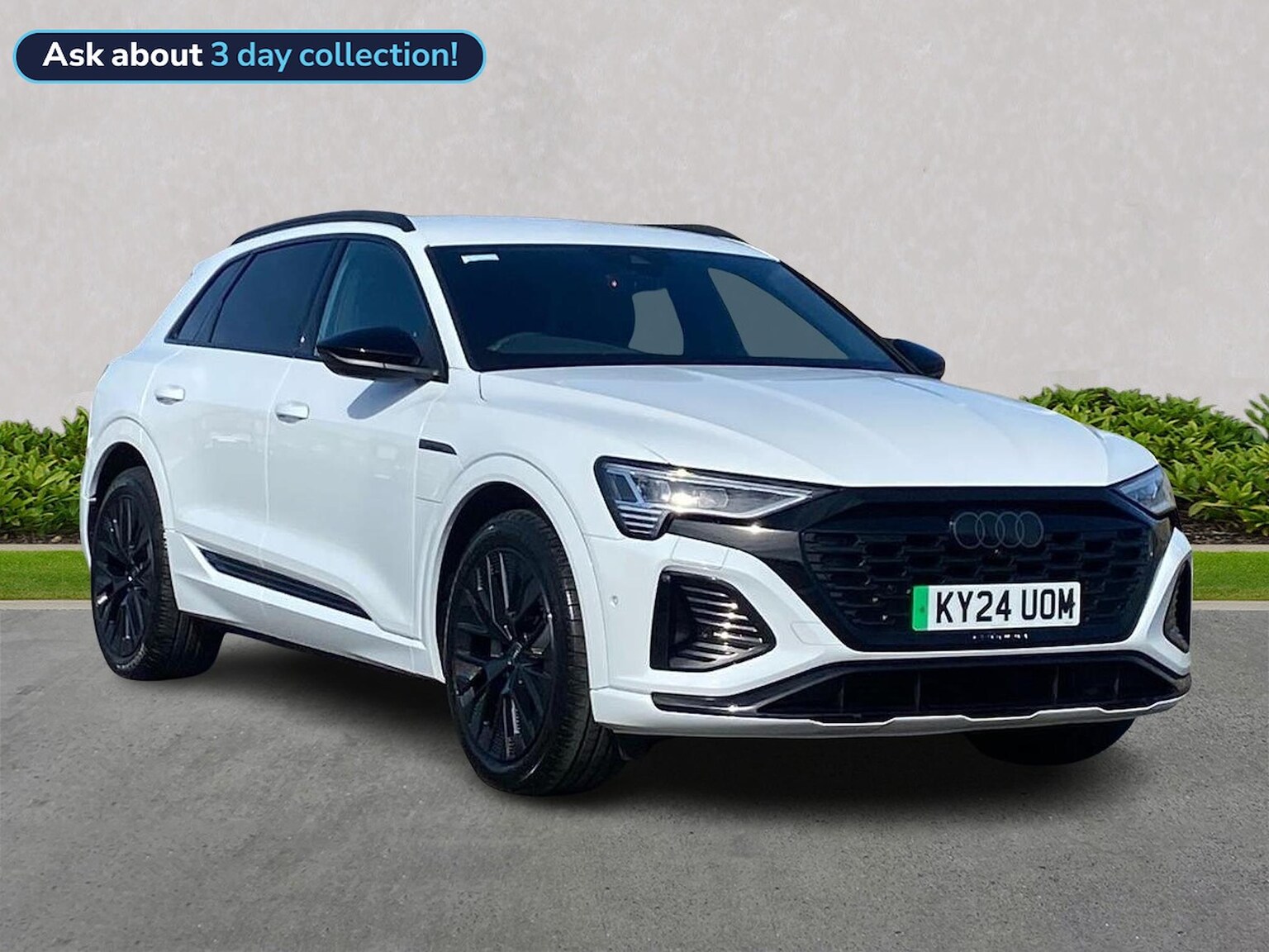 Main listing image - Audi Q8 e-tron
