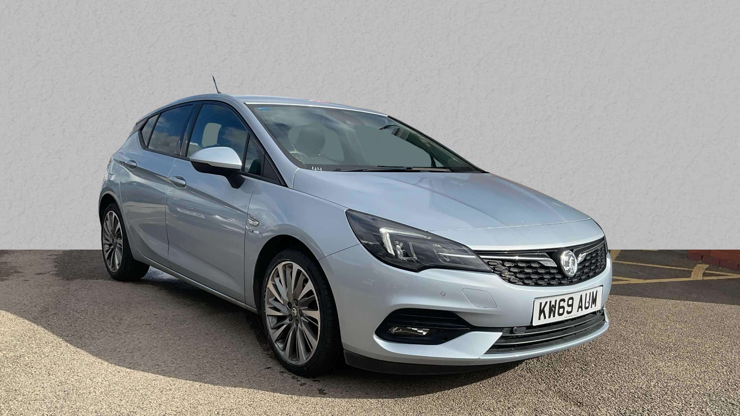 Main listing image - Vauxhall Astra