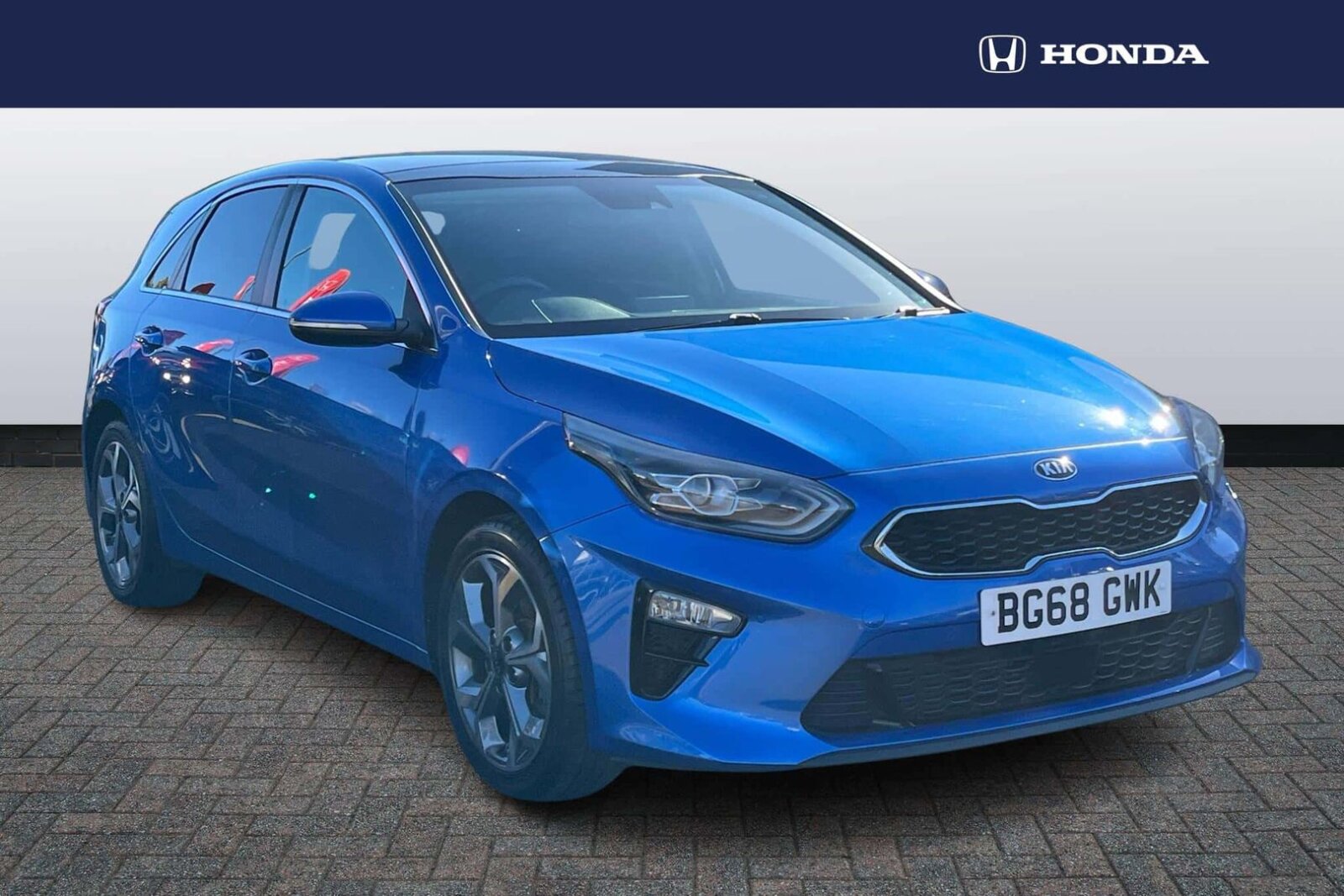 Main listing image - Kia Ceed