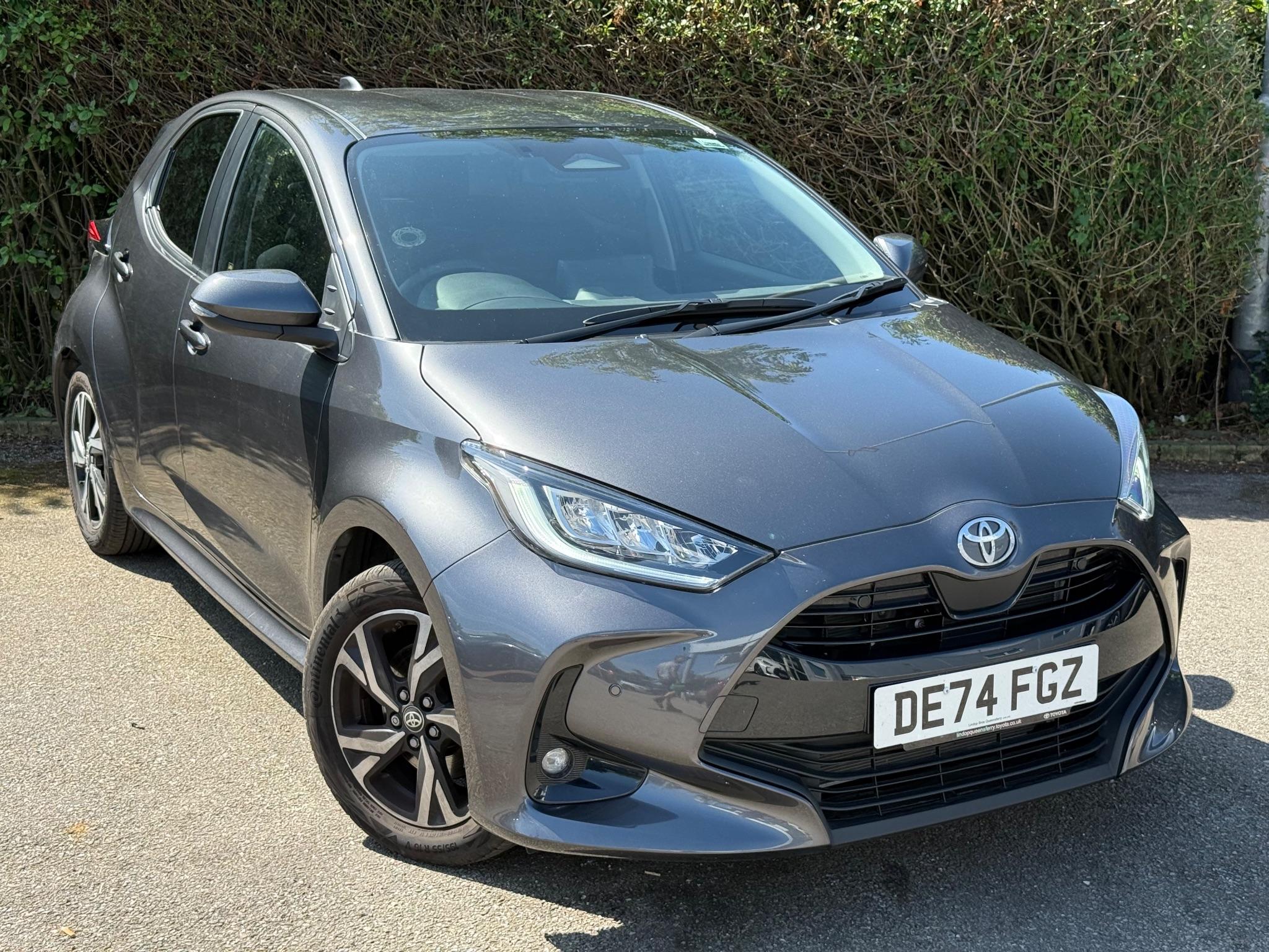 Main listing image - Toyota Yaris