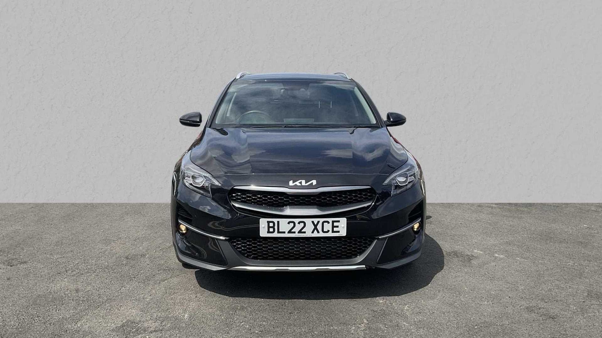 Main listing image - Kia XCeed