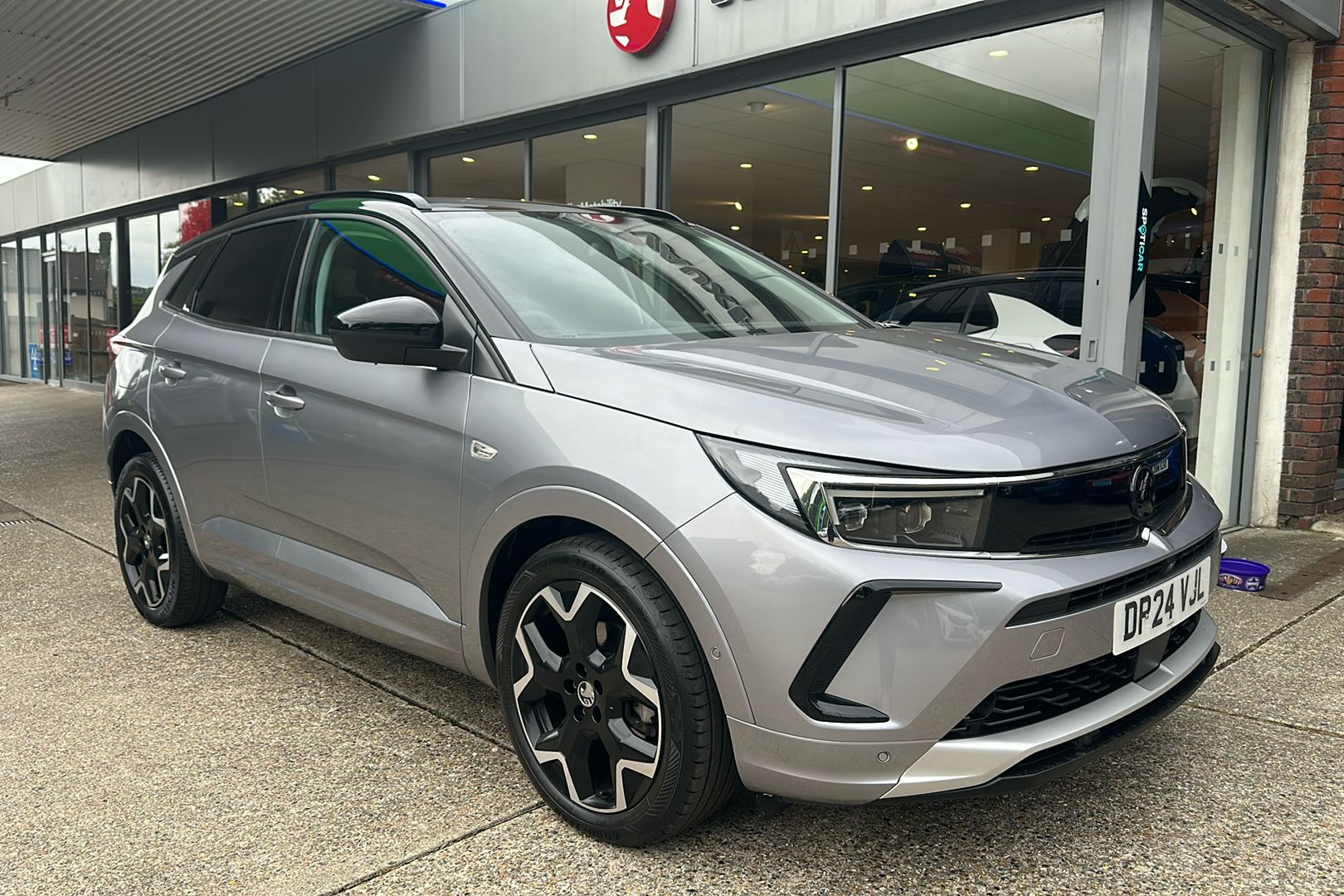 Main listing image - Vauxhall Grandland