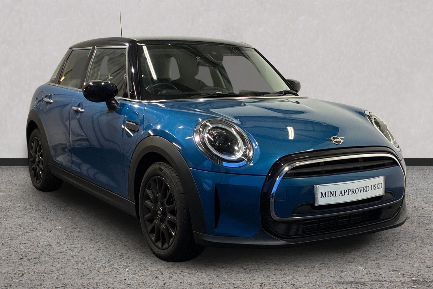 Main listing image - MINI Hatchback