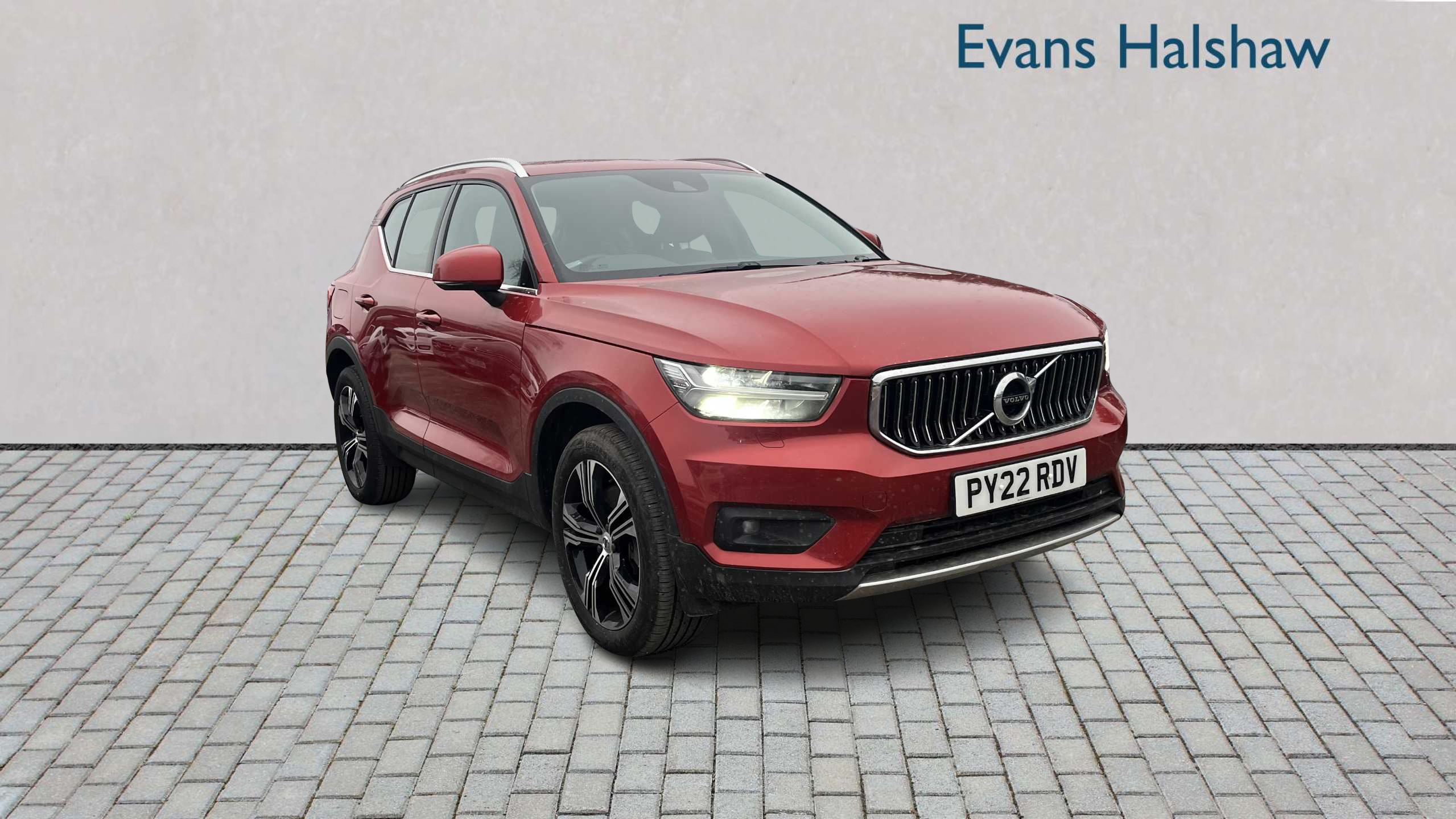 Main listing image - Volvo XC40 Recharge