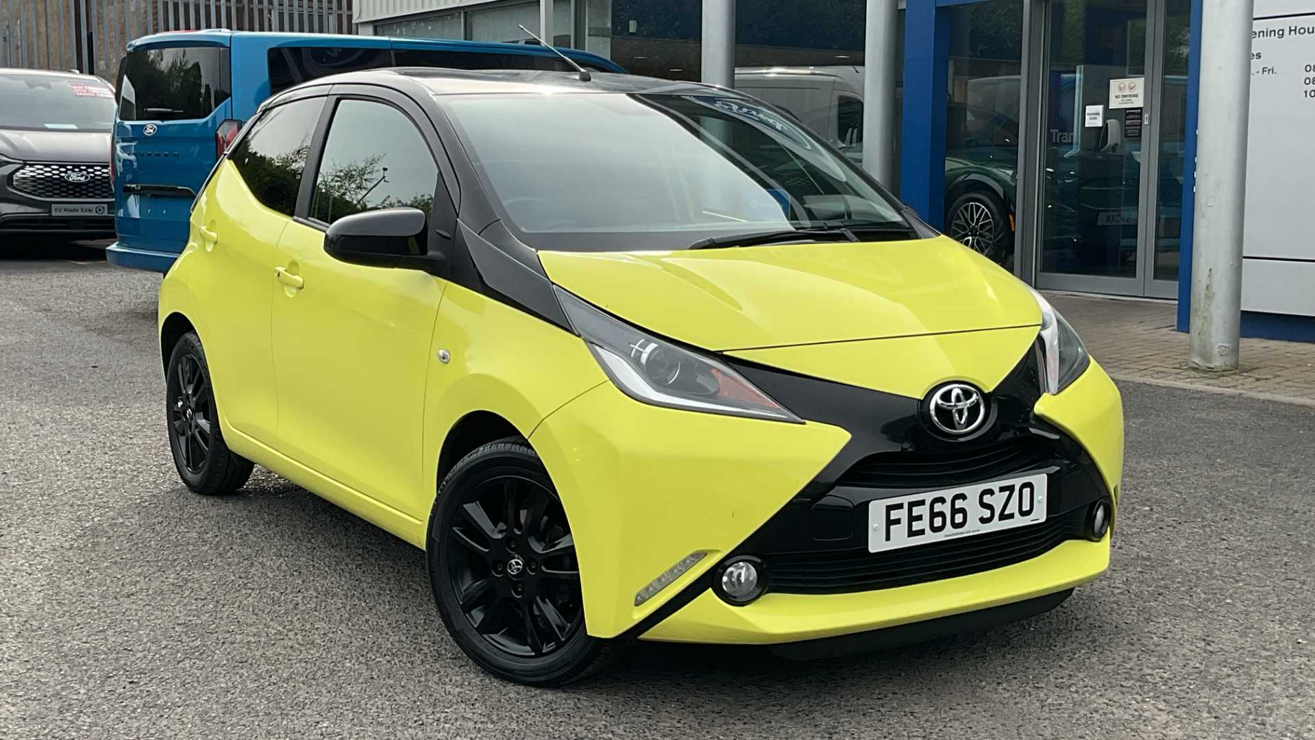 Main listing image - Toyota Aygo