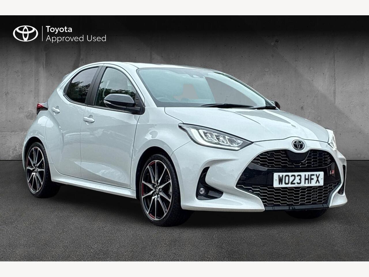 Main listing image - Toyota Yaris