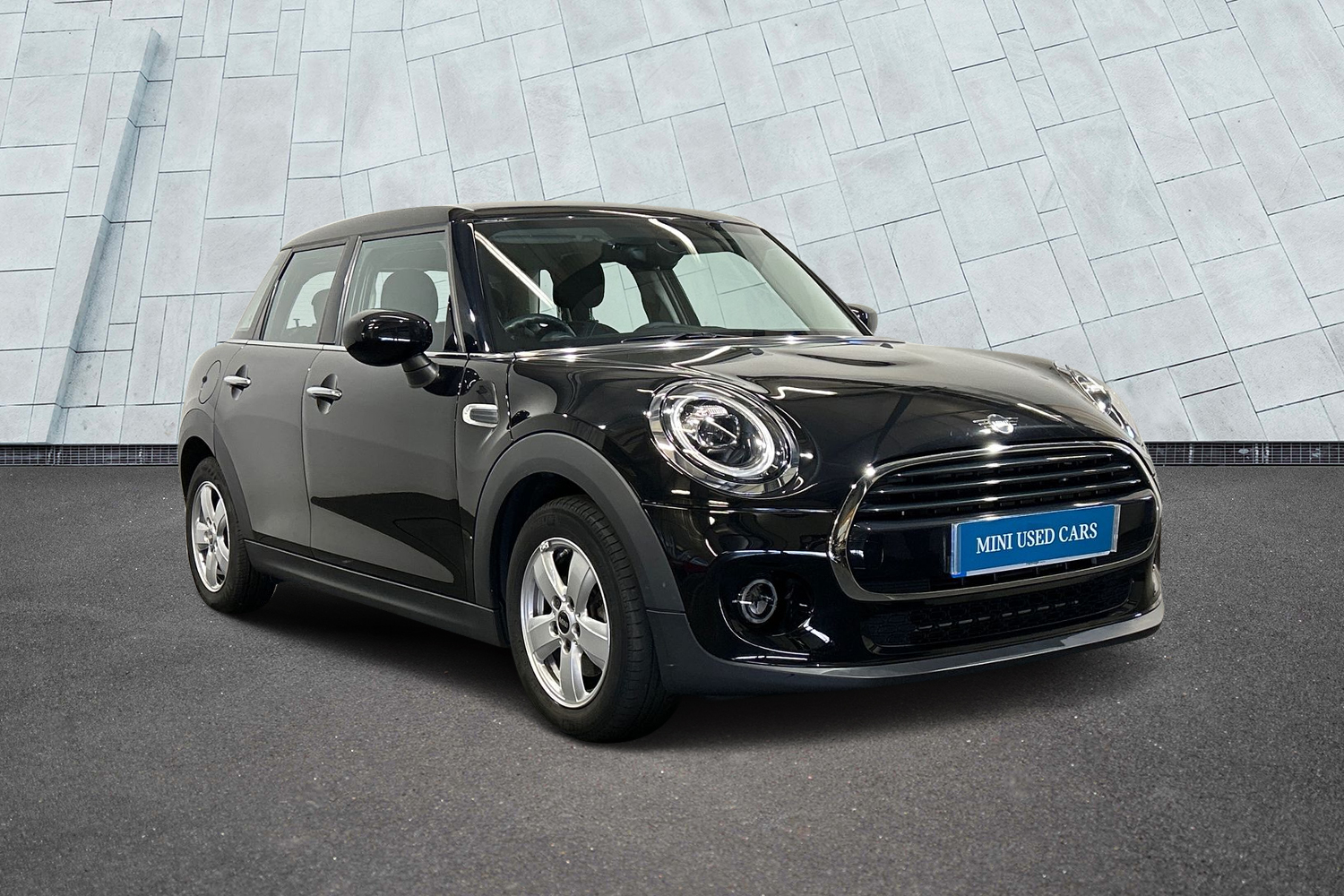 Main listing image - MINI Hatchback 5dr