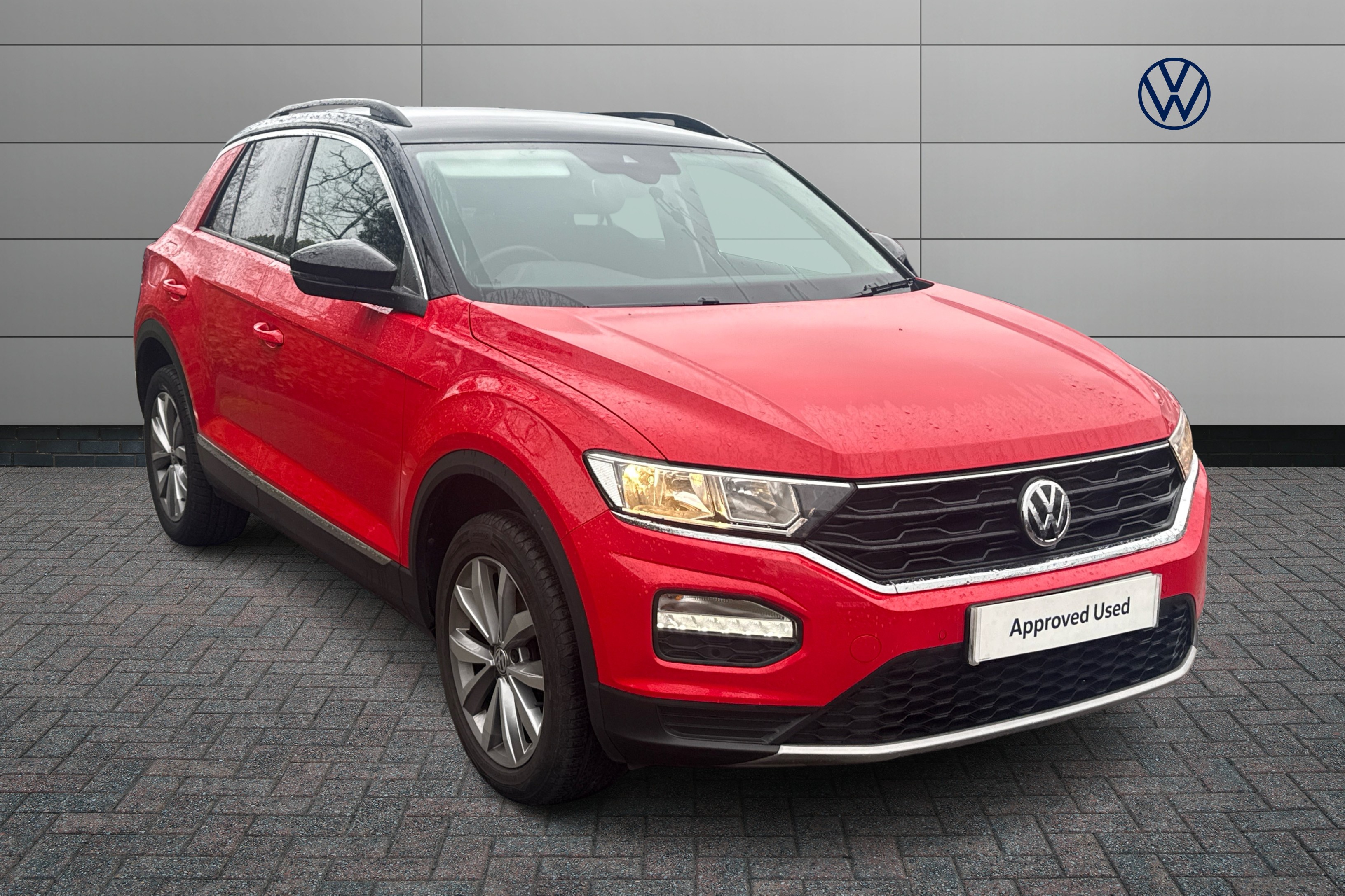 Main listing image - Volkswagen T-Roc