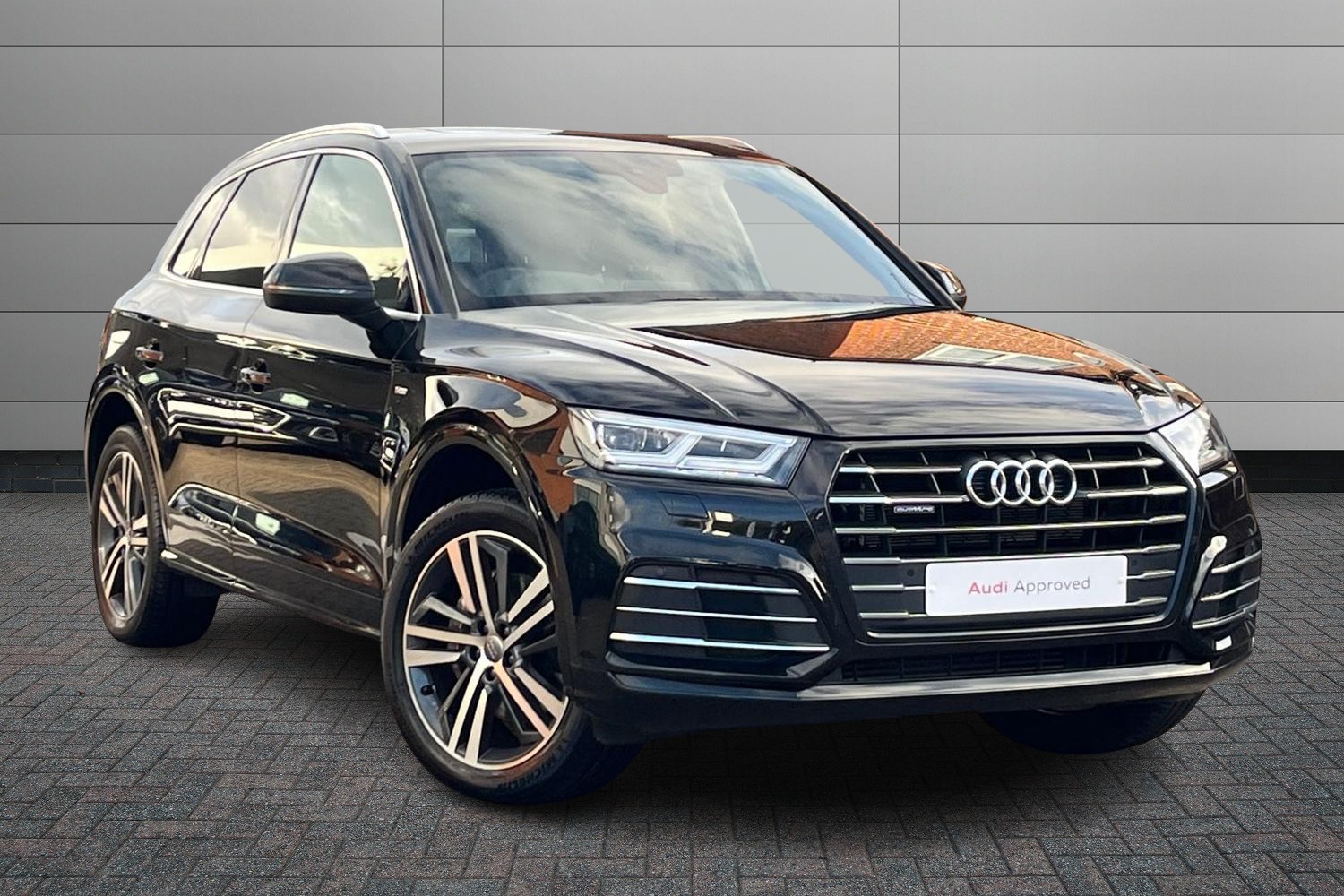 Main listing image - Audi Q5