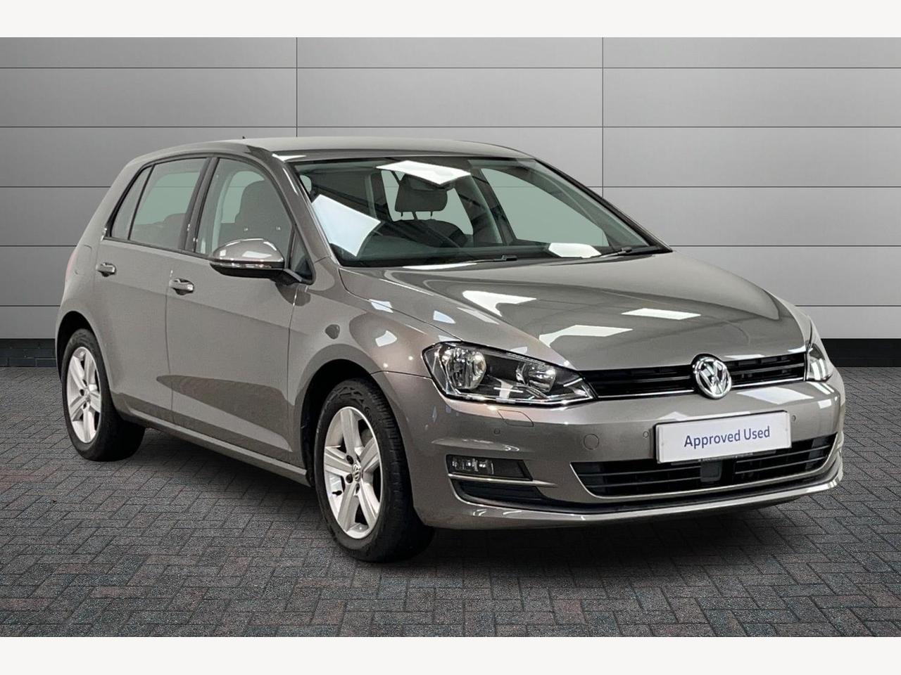 Main listing image - Volkswagen Golf