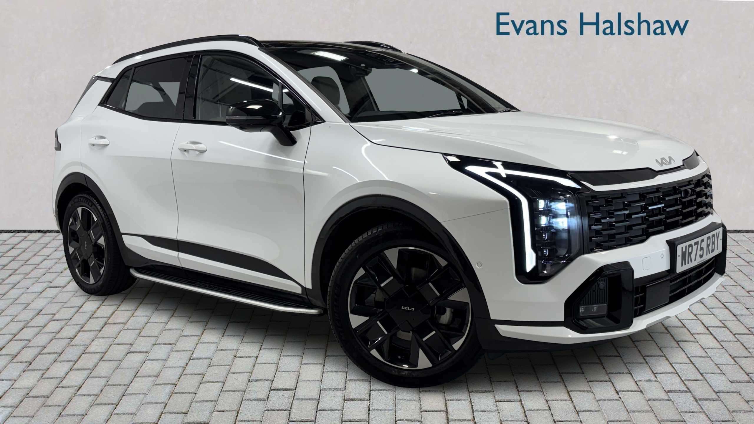 Main listing image - Kia Sportage