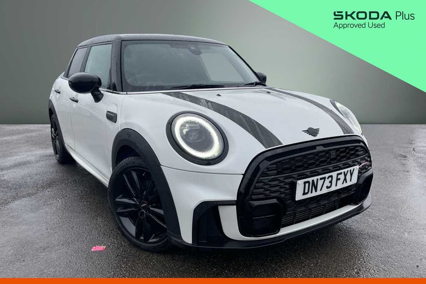 Main listing image - MINI Hatchback 5dr