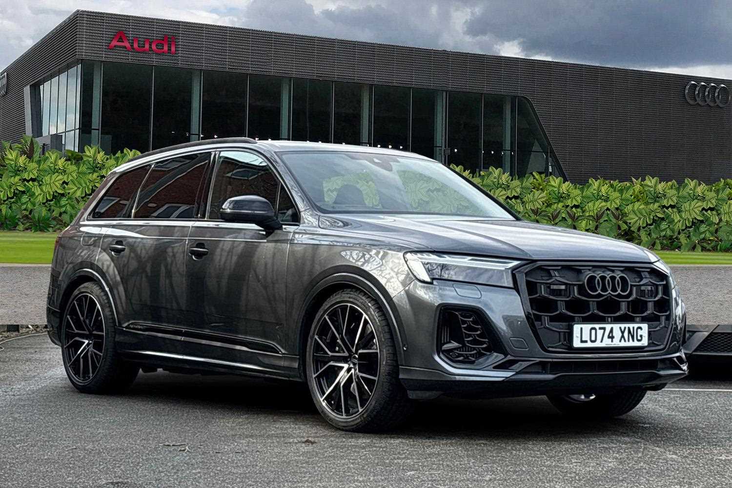 Main listing image - Audi SQ7