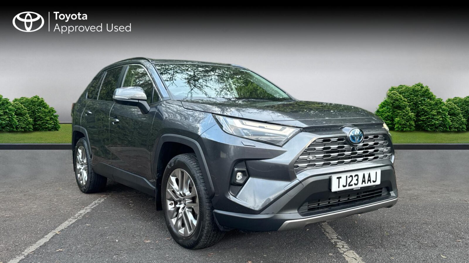 Main listing image - Toyota RAV4