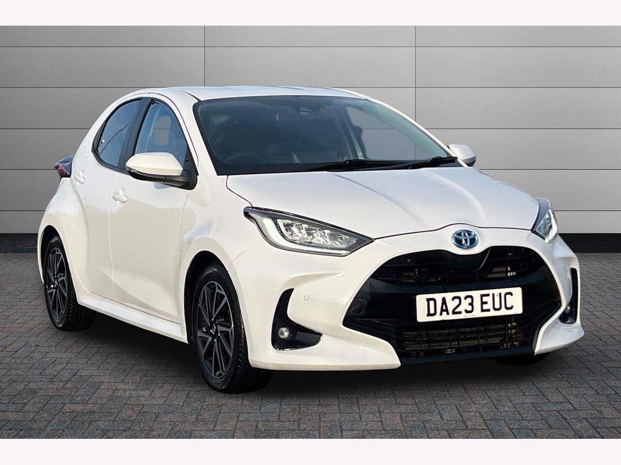Main listing image - Toyota Yaris