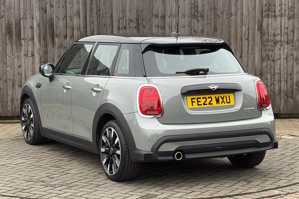 Main listing image - MINI Hatchback 5dr