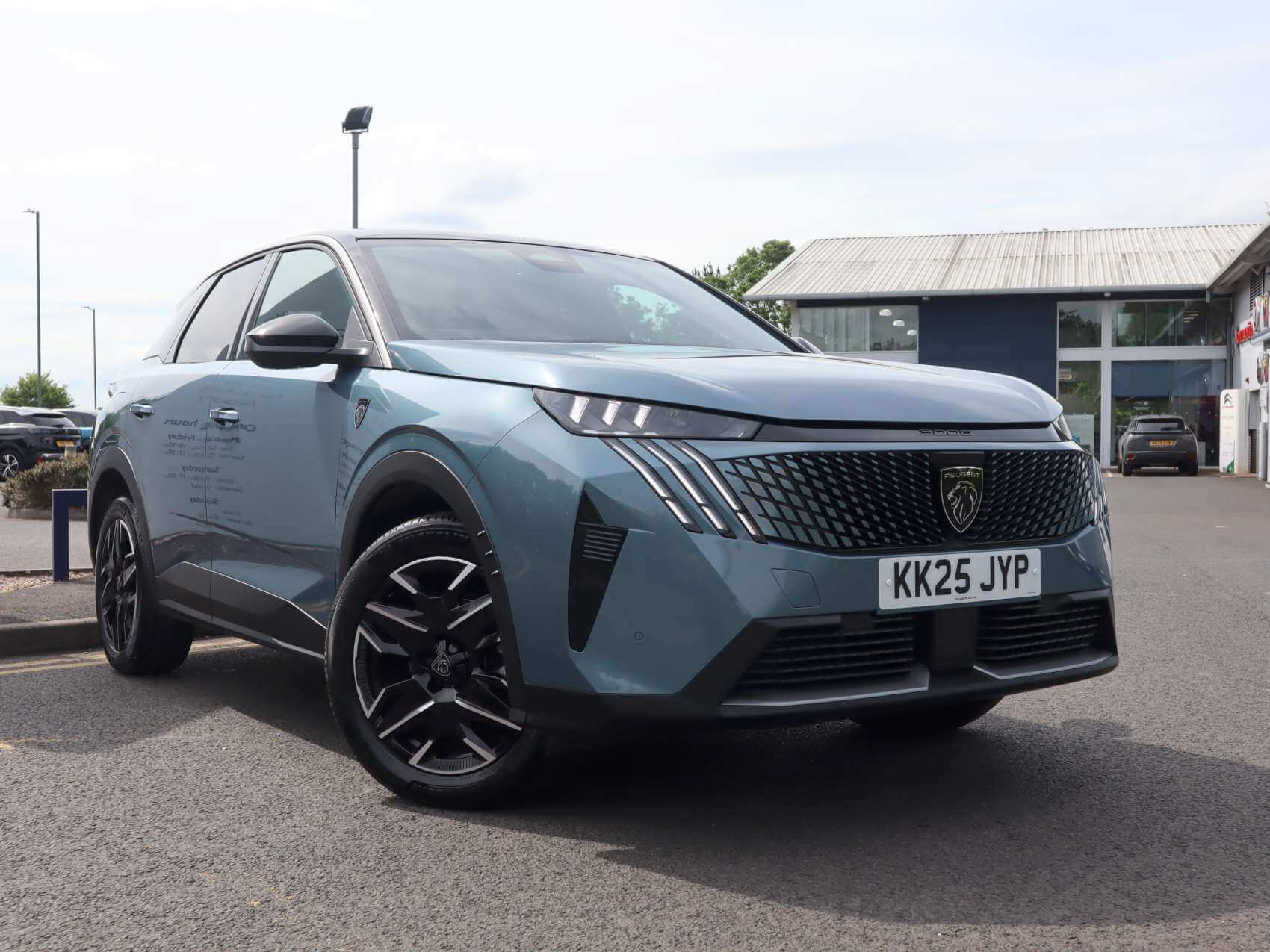 Main listing image - Peugeot 3008
