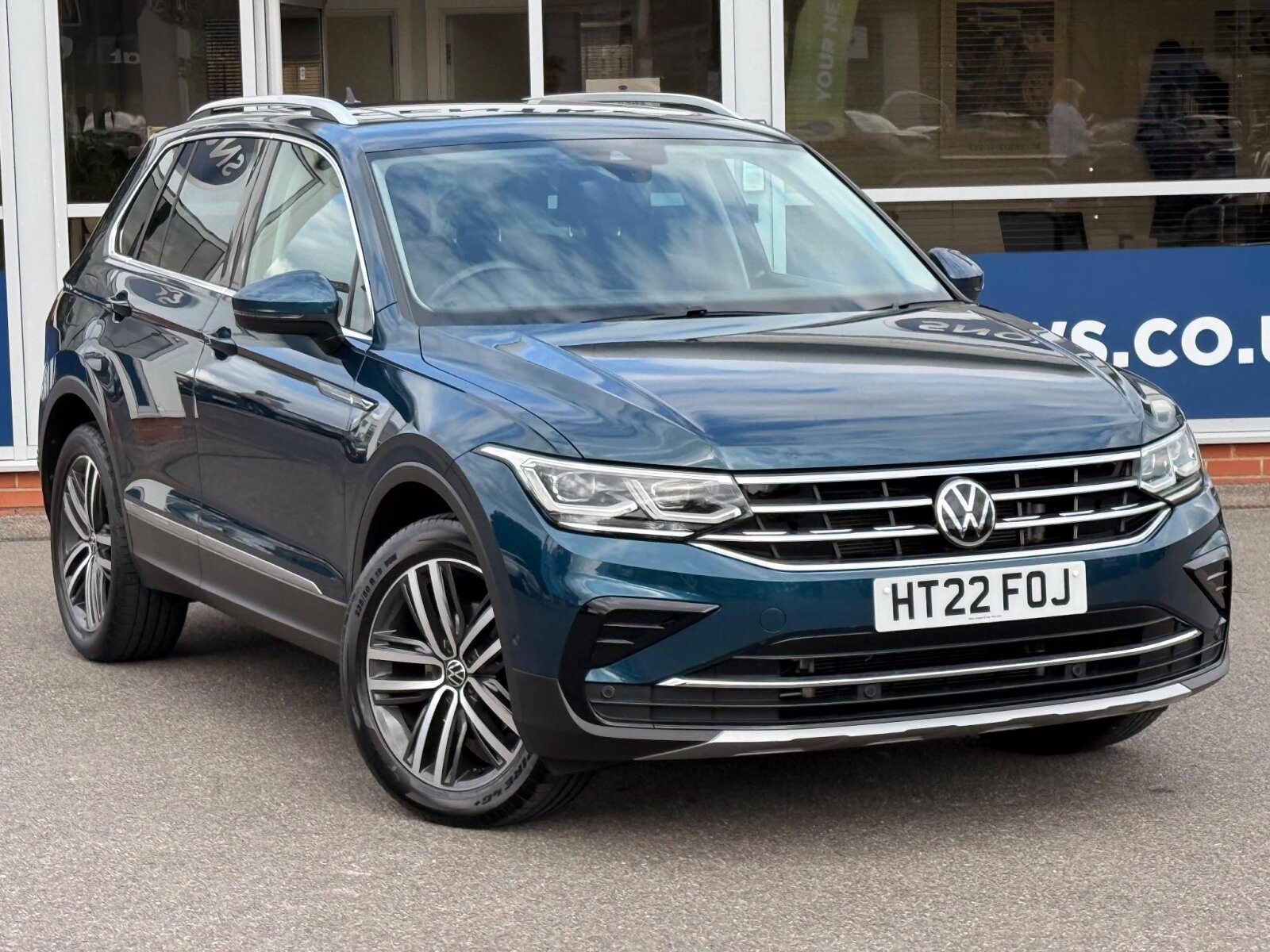 Main listing image - Volkswagen Tiguan