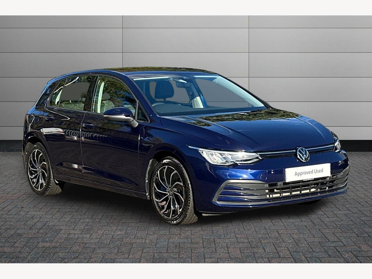 Main listing image - Volkswagen Golf