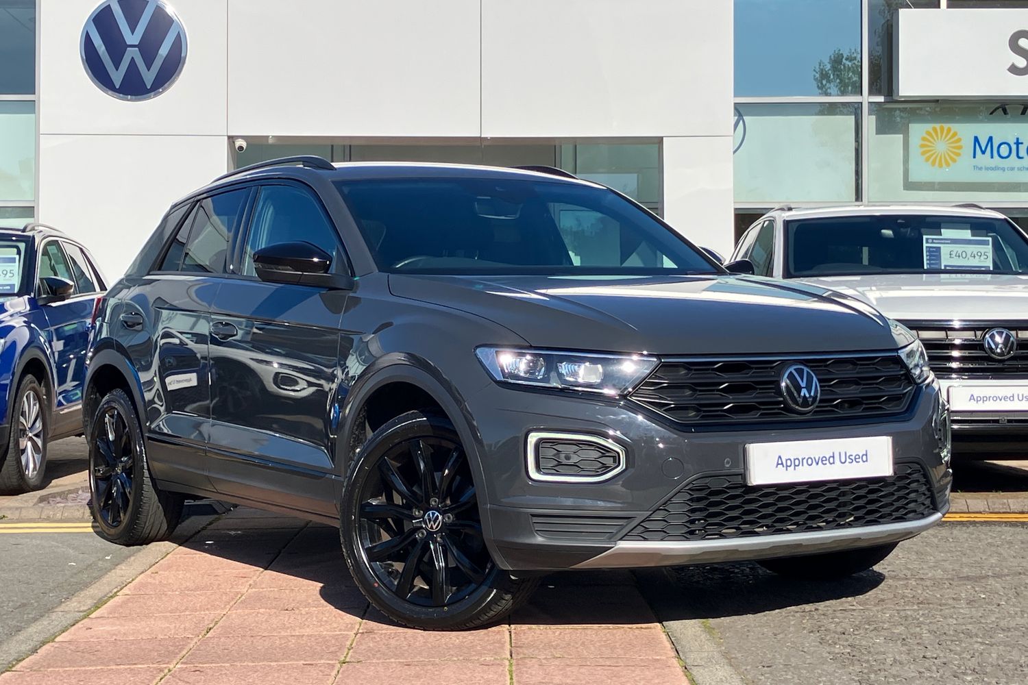 Main listing image - Volkswagen T-Roc