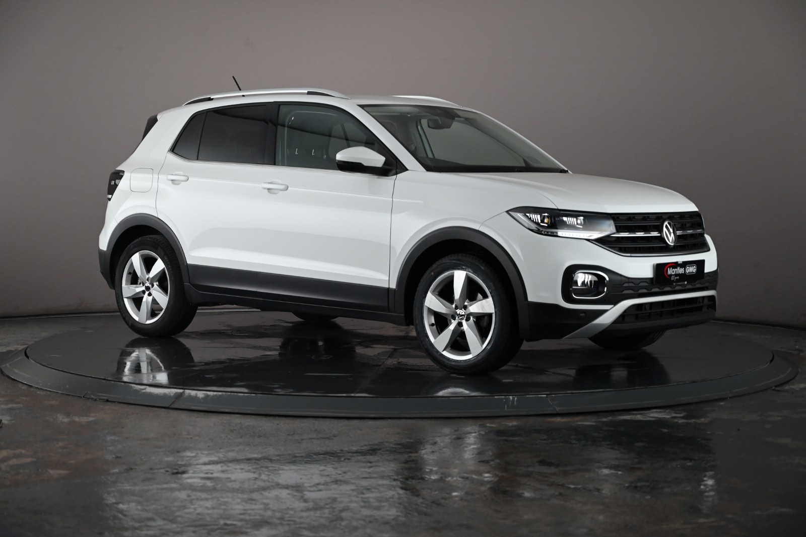 Main listing image - Volkswagen T-Cross