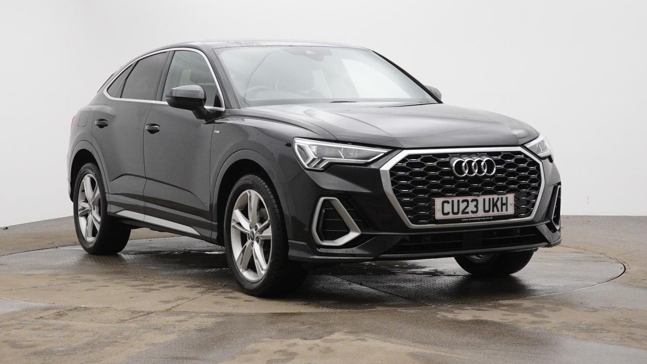 Main listing image - Audi Q3