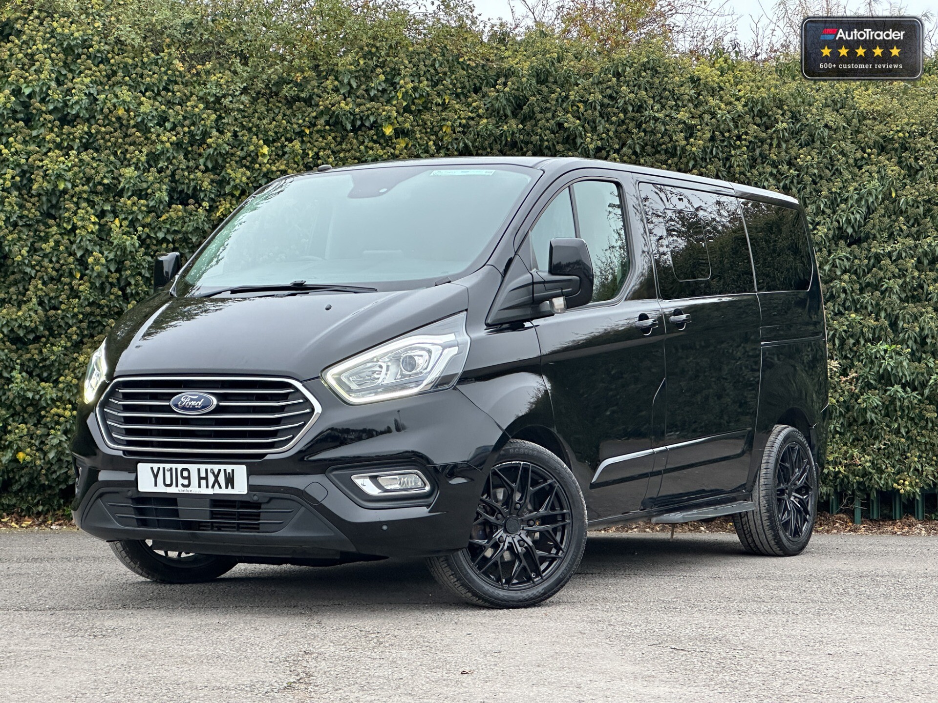 Main listing image - Ford Tourneo Custom