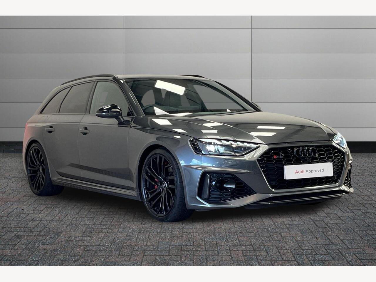Main listing image - Audi RS4