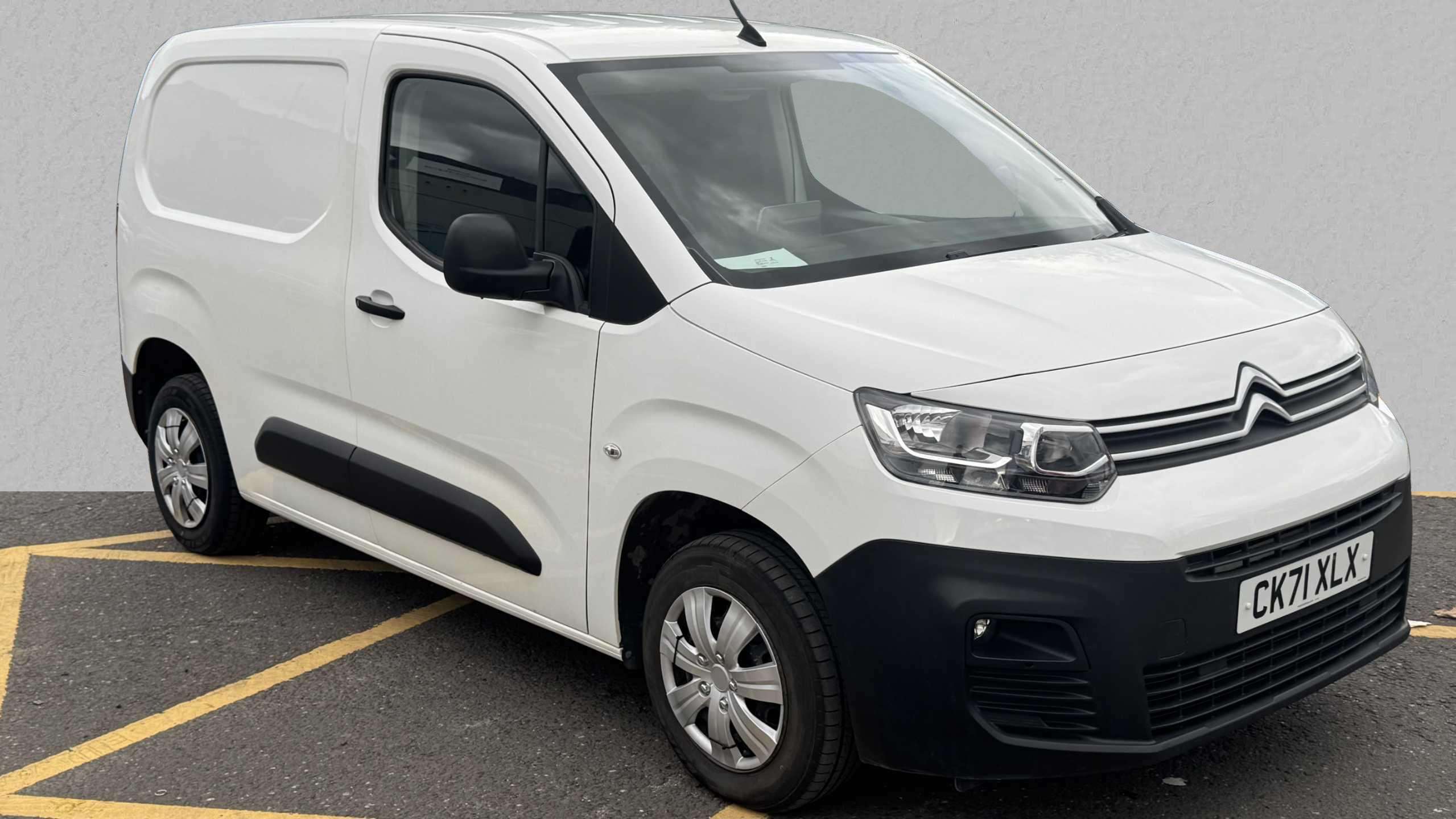 Main listing image - Citroen Berlingo Van