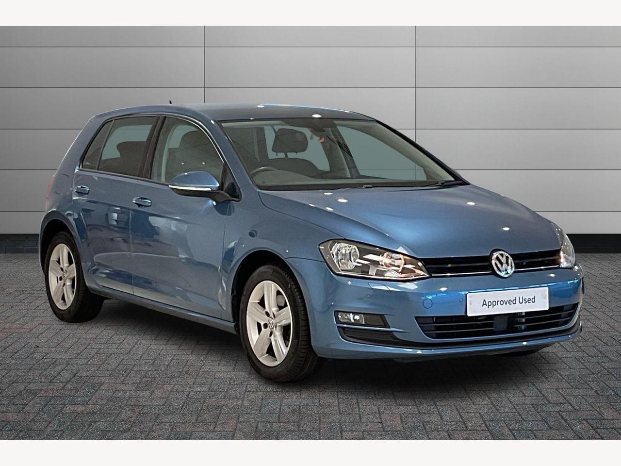 Main listing image - Volkswagen Golf