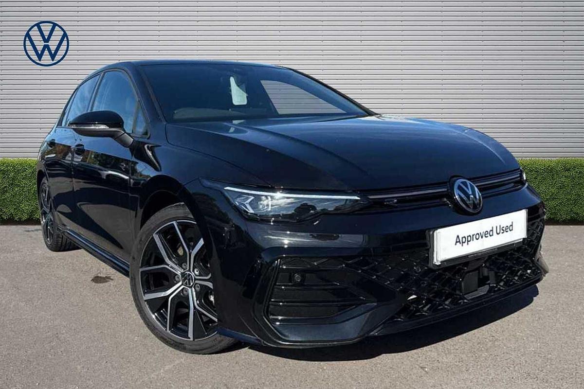 Main listing image - Volkswagen Golf