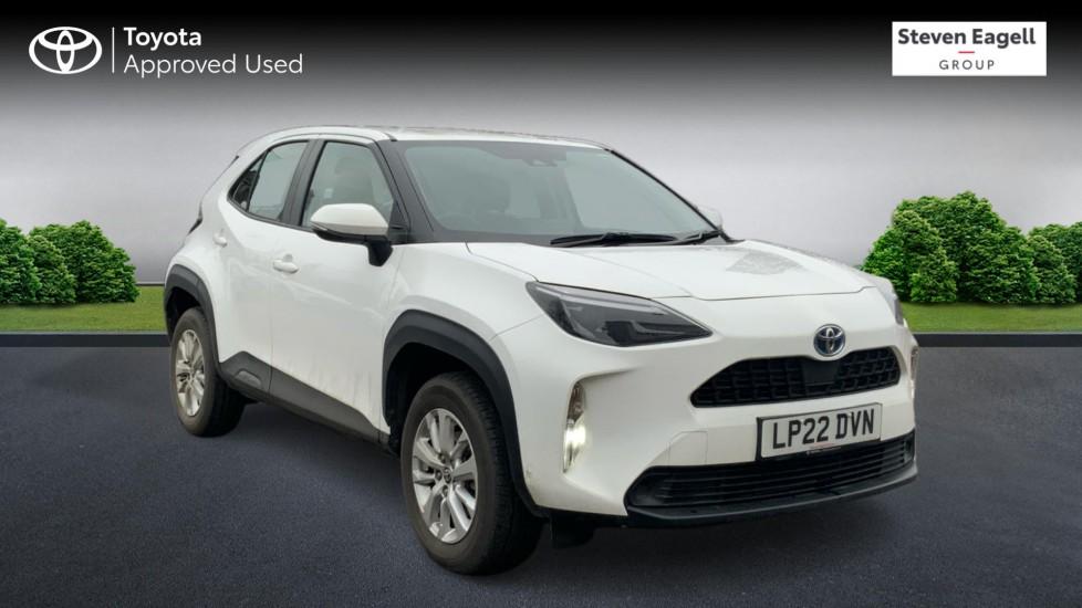 Main listing image - Toyota Yaris Cross