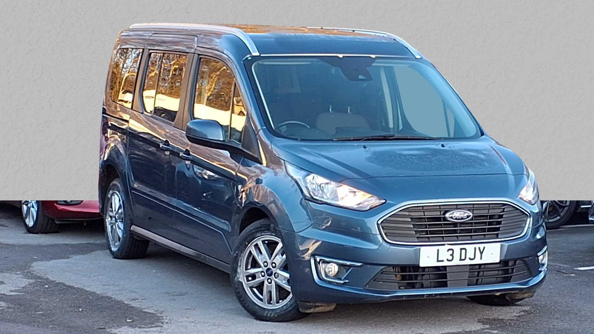 Main listing image - Ford Grand Tourneo Connect